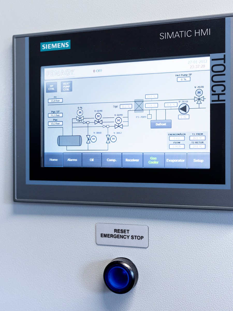 Řídicí systém průmyslového tepelného čerpadla Fenagy H-série — PLC Siemens